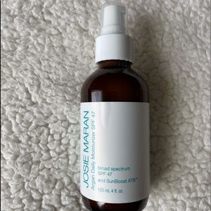 Josie Maran Argan Daily Moisturizer - new in box